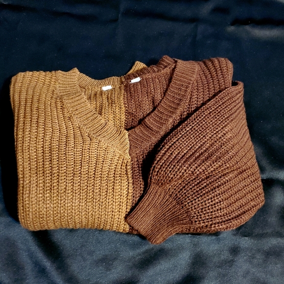 Sweaters - Picture 2 of 2